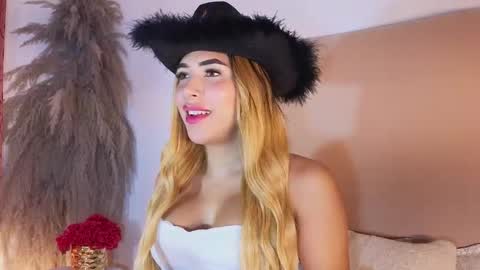 Snapshot of dahiana_prenss chatting on October 30, 2025, 8:42 pm Dahiana online show from October 30, 2025, 8:42 pm