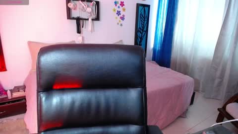 Dahiana online show from January 25, 2025, 8:42 pm