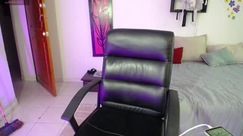 Dahiana online show from January 28, 2025, 3:14 pm