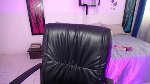 Dahiana online show from February 10, 2025, 6:03 pm