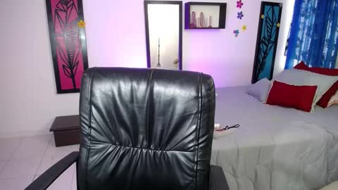 Dahiana online show from February 22, 2025, 10:42 pm