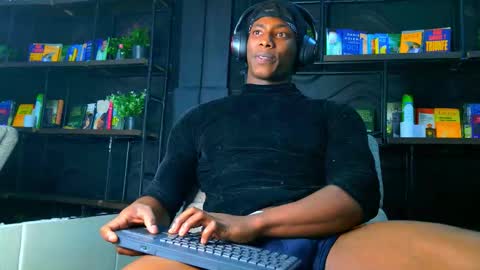 dalton_asher online show from November 12, 2025, 9:32 am