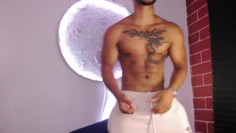 Snapshot of damiann_rees chatting on December 2, 2024, 10:45 pm instagram damiannreed. online show from December 2, 2024, 10:45 pm