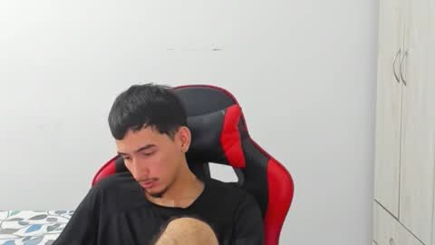 DANIEL online show from November 22, 2025, 2:54 am