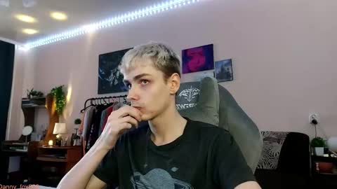 Daniel online show from November 22, 2025, 4:22 am