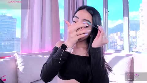 daphne_chers online show from October 8, 2025, 9:12 pm