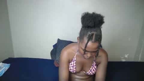 dark_lovly online show from March 2, 2026, 7:15 am