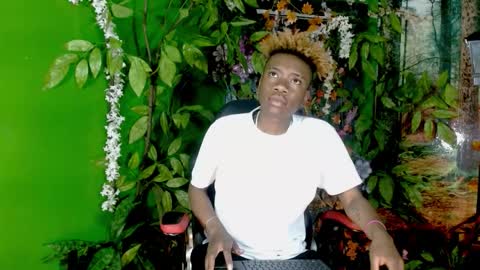 Snapshot of darkiin_ftm_ chatting on February 28, 2026, 4:02 am darkiin_ftm_ online show from February 28, 2026, 4:02 am