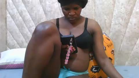 SHANICE online show from December 20, 2025, 12:01 pm