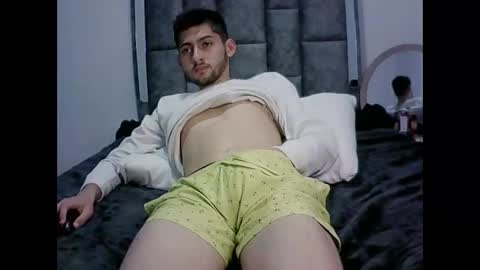 Snapshot of david_asturias chatting on December 27, 2024, 2:14 am David Asturias online show from December 27, 2024, 2:14 am