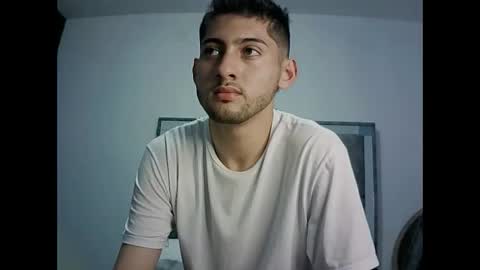 Snapshot of david_asturias chatting on December 30, 2024, 1:48 am David Asturias online show from December 30, 2024, 1:48 am