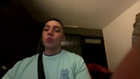 Snapshot of davinson_01 chatting on December 30, 2024, 8:32 am Davinson online show from December 30, 2024, 8:32 am