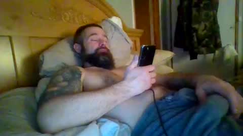 Snapshot of ddady22 chatting on January 9, 2025, 3:15 am ddady22 online show from January 9, 2025, 3:15 am