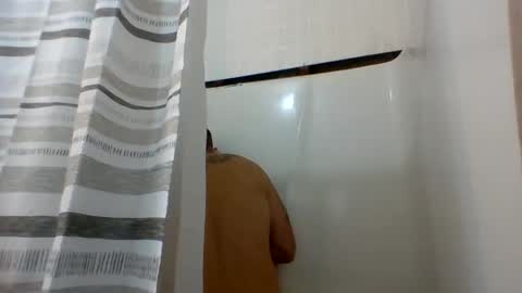 Snapshot of ddady22 chatting on October 27, 2025, 3:21 am ddady22 online show from October 27, 2025, 3:21 am