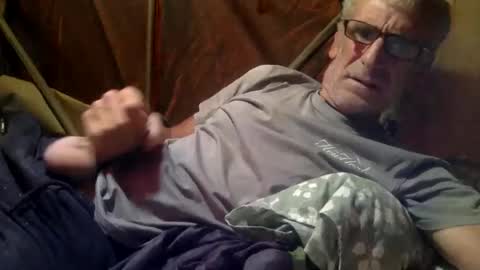 Snapshot of deanofflove221000 chatting on January 18, 2026, 1:31 am deanofflove221000 online show from January 18, 2026, 1:31 am