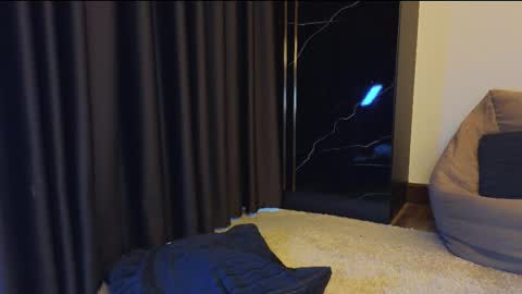 deedeedoll online show from February 28, 2026, 1:17 am