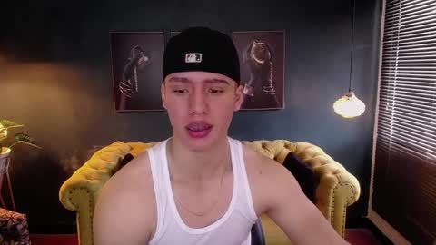 Snapshot of deivid_parker chatting on February 5, 2026, 2:43 pm Deivid online show from February 5, 2026, 2:43 pm