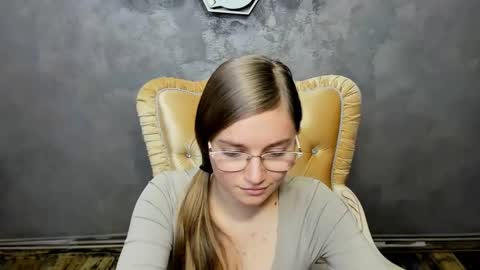 Kate online show from January 12, 2025, 3:25 pm