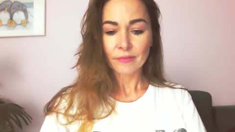 Snapshot of delilah_sweet chatting on January 12, 2026, 3:50 pm delilah_sweet online show from January 12, 2026, 3:50 pm