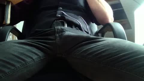 delling235 online show from November 9, 2025, 9:24 pm