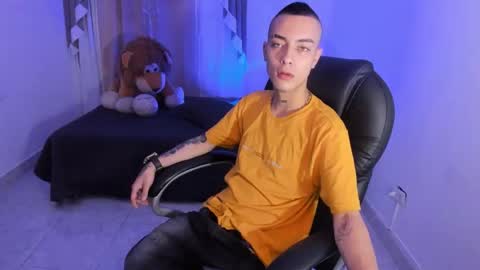 Snapshot of dereck_boyy_ chatting on February 10, 2026, 2:04 am Dereck Boy online show from February 10, 2026, 2:04 am