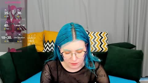 Snapshot of derpy_hooves chatting on January 27, 2025, 12:26 pm Cherry online show from January 27, 2025, 12:26 pm