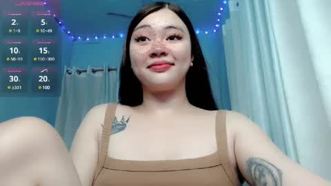 Snapshot of destinyroxie chatting on December 3, 2024, 6:49 pm ROXIE online show from December 3, 2024, 6:49 pm