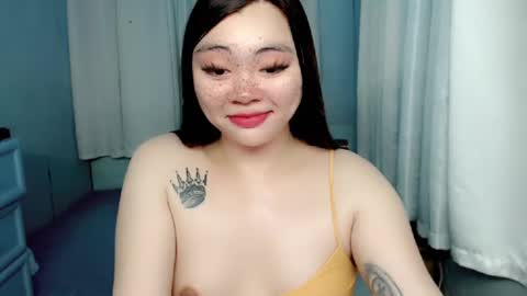 Snapshot of destinyroxie chatting on December 5, 2024, 3:39 pm ROXIE online show from December 5, 2024, 3:39 pm