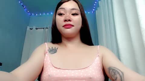 Snapshot of destinyroxie chatting on December 11, 2024, 10:58 am ROXIE online show from December 11, 2024, 10:58 am