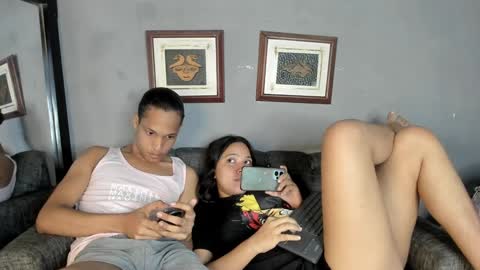 Snapshot of deus_steim chatting on December 27, 2024, 8:18 pm deus_steim online show from December 27, 2024, 8:18 pm