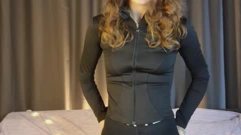 Kira online show from February 4, 2026, 6:19 am