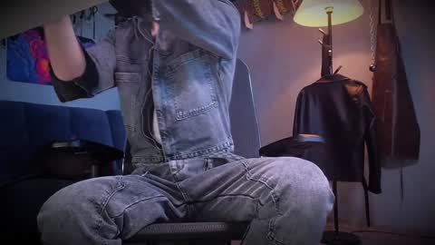 Silverhand online show from January 6, 2025, 8:14 am