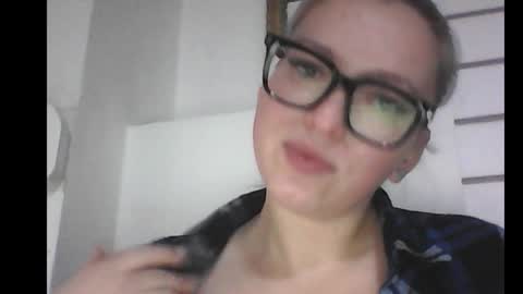 dolce_tempt online show from February 2, 2026, 8:57 am