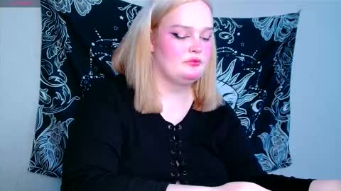 Snapshot of dolled_up_cvnt chatting on February 6, 2026, 11:57 am Miss Rose online show from February 6, 2026, 11:57 am