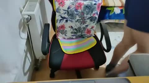 Snapshot of dominantboy77 chatting on February 12, 2025, 10:26 pm dominantboy77 online show from February 12, 2025, 10:26 pm