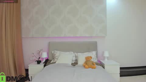 Donna On GMT2 Mon-Fri 3-9 AM online show from February 18, 2026, 11:55 pm