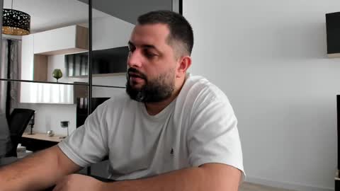 Draven A online show from February 14, 2025, 9:34 am