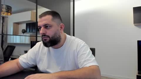 Draven A online show from February 24, 2025, 5:43 am