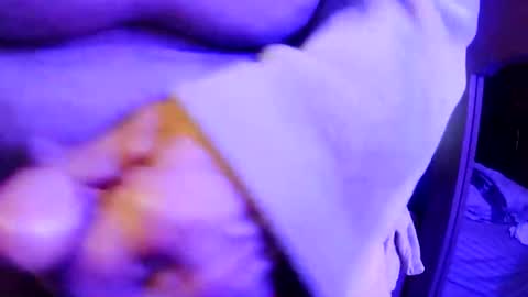 Snapshot of duh541228490531 chatting on February 28, 2025, 6:43 am nomadjon online show from February 28, 2025, 6:43 am