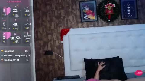 Snapshot of dulce__love69 chatting on December 11, 2024, 4:49 am Dulce love69 online show from December 11, 2024, 4:49 am