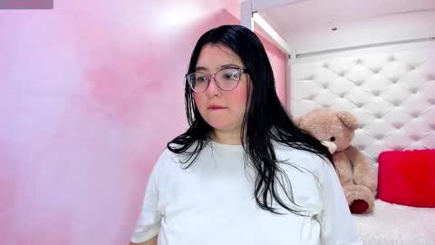 Dulce  online show from October 8, 2025, 11:52 am