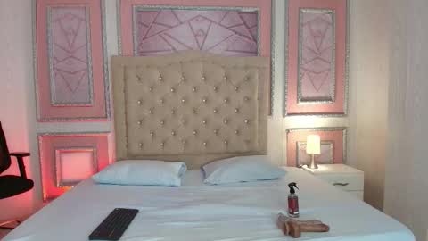 Snapshot of dulce_sweeett chatting on February 22, 2026, 4:35 am Dulce online show from February 22, 2026, 4:35 am