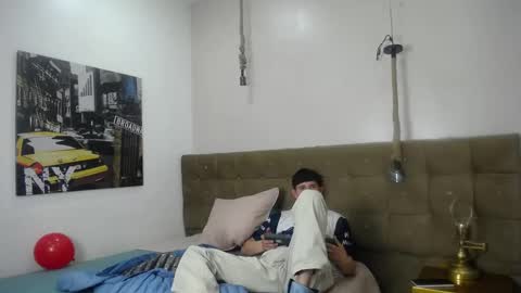 Snapshot of dumbito73 chatting on March 5, 2025, 9:26 pm Dumbito73 online show from March 5, 2025, 9:26 pm