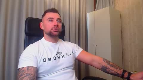 Snapshot of duncanstones chatting on February 11, 2026, 10:53 am DuncanStone online show from February 11, 2026, 10:53 am