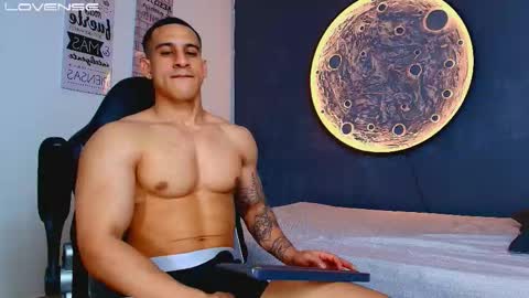 duran_dhikol1 online show from February 27, 2026, 3:39 am