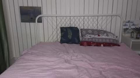 Jenny online show from February 15, 2026, 7:10 pm