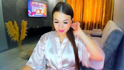 Snapshot of easternbeautyy chatting on December 16, 2024, 7:26 am easternbeautyy online show from December 16, 2024, 7:26 am