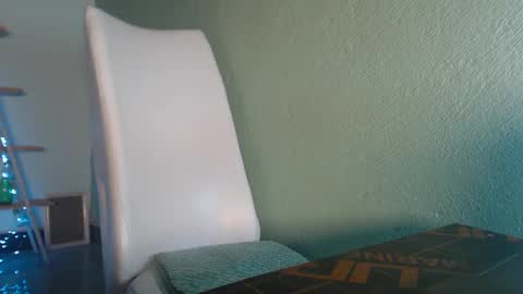 ebony ezel online show from February 11, 2025, 6:33 pm