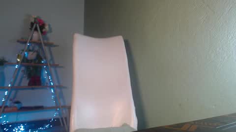 ebony ezel online show from March 1, 2025, 5:16 pm