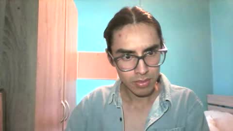 Snapshot of eduardo_andres chatting on February 21, 2026, 8:10 pm Eduardo Andrs online show from February 21, 2026, 8:10 pm